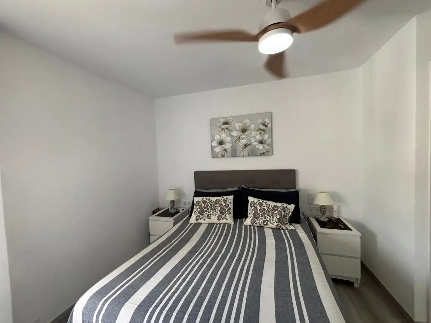Dormitori de Apartament en venda en Benalmádena amb Aire condicionat, Terrassa i Moblat