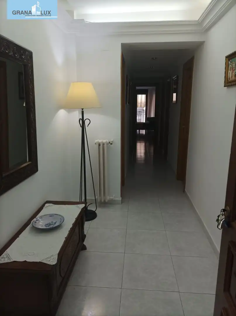Flat for rent in Calle de Buensuceso, Centro - Sagrario