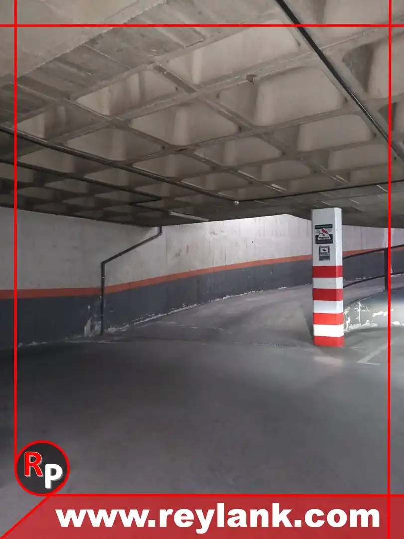 Parkplatz von Garage zum Verkauf in Coslada