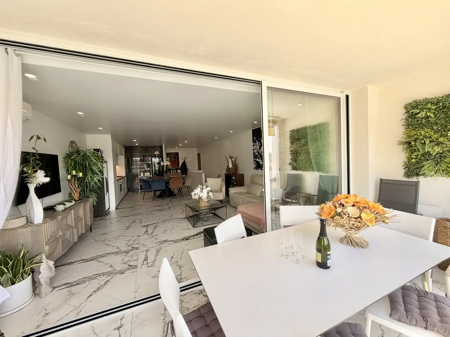 Comedor de Dúplex en venta en Empuriabrava con Calefacción, Terraza y Horno