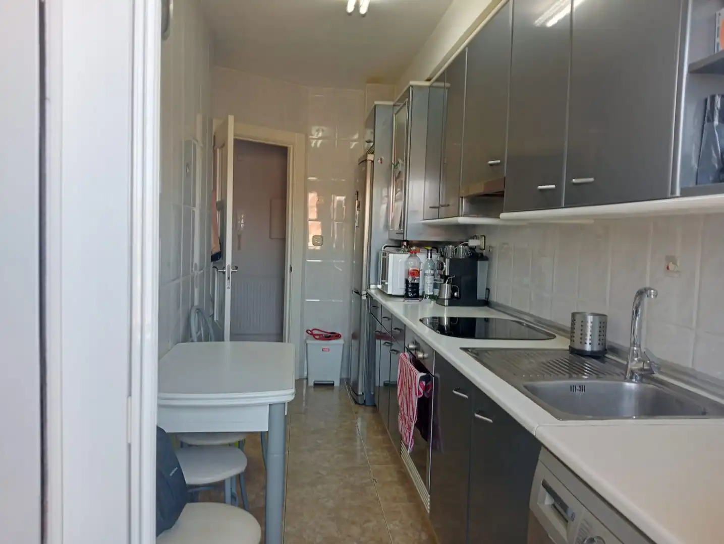 Kitchen of Flat for sale in Zaragoza  with Heating, Terrace and Storage room
