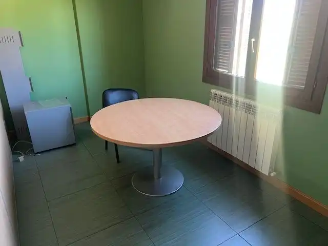 Oficina de alquiler en Peralta / Azkoien con Aire acondicionado, Calefacción y Balcón