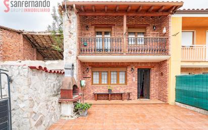 Exterior view of Single-family semi-detached for sale in Polanco  with Heating and Terrace