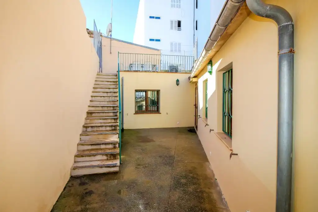 Vista exterior de Casa adosada en venta en Pollença con Aire acondicionado, Calefacción y Terraza
