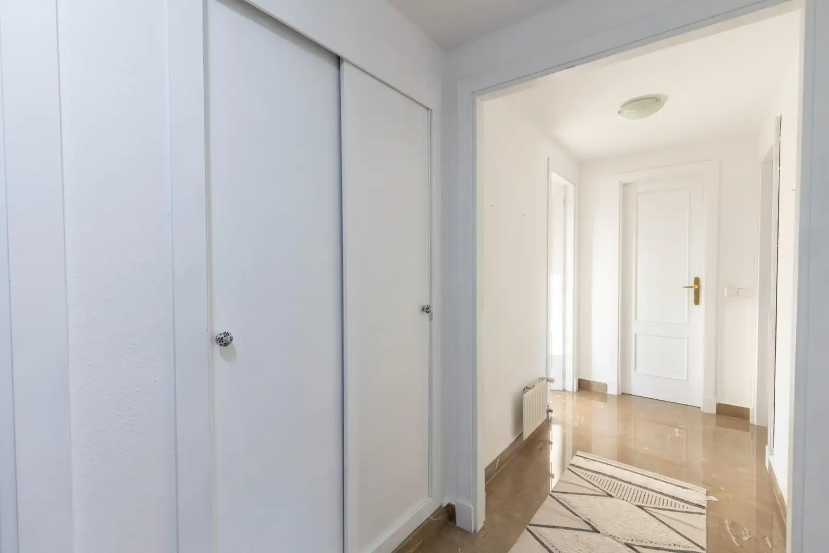 Flat for sale in Granada  with Balcony and Community pool