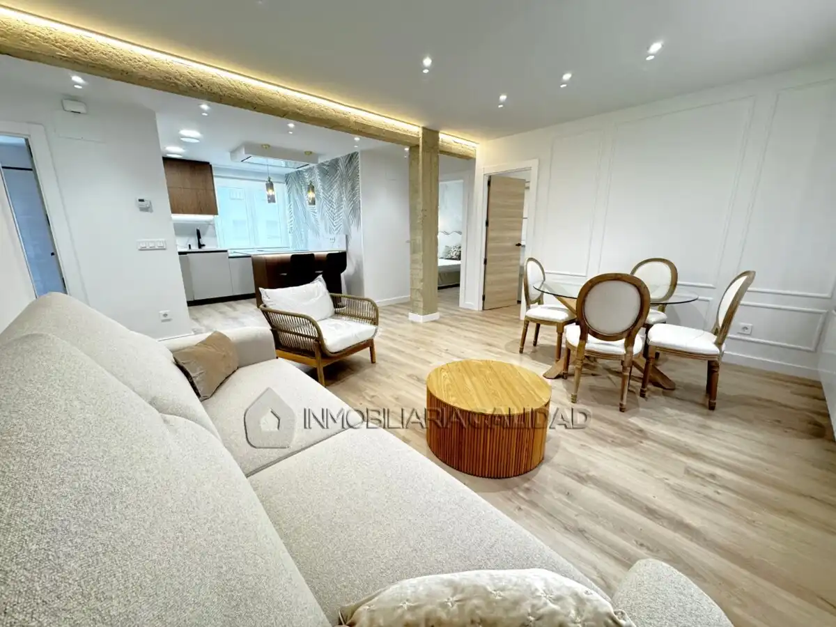 Living room of Flat for sale in Burgos  with Heating, Storage room and Furnished