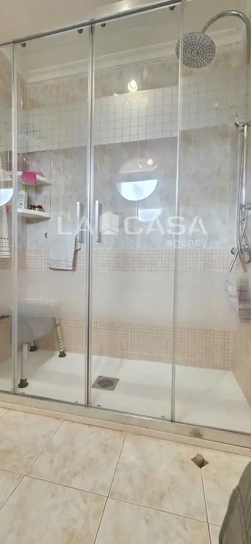 Baño de Casa adosada en venta en Arroyo de la Encomienda con Calefacción, Terraza y Trastero