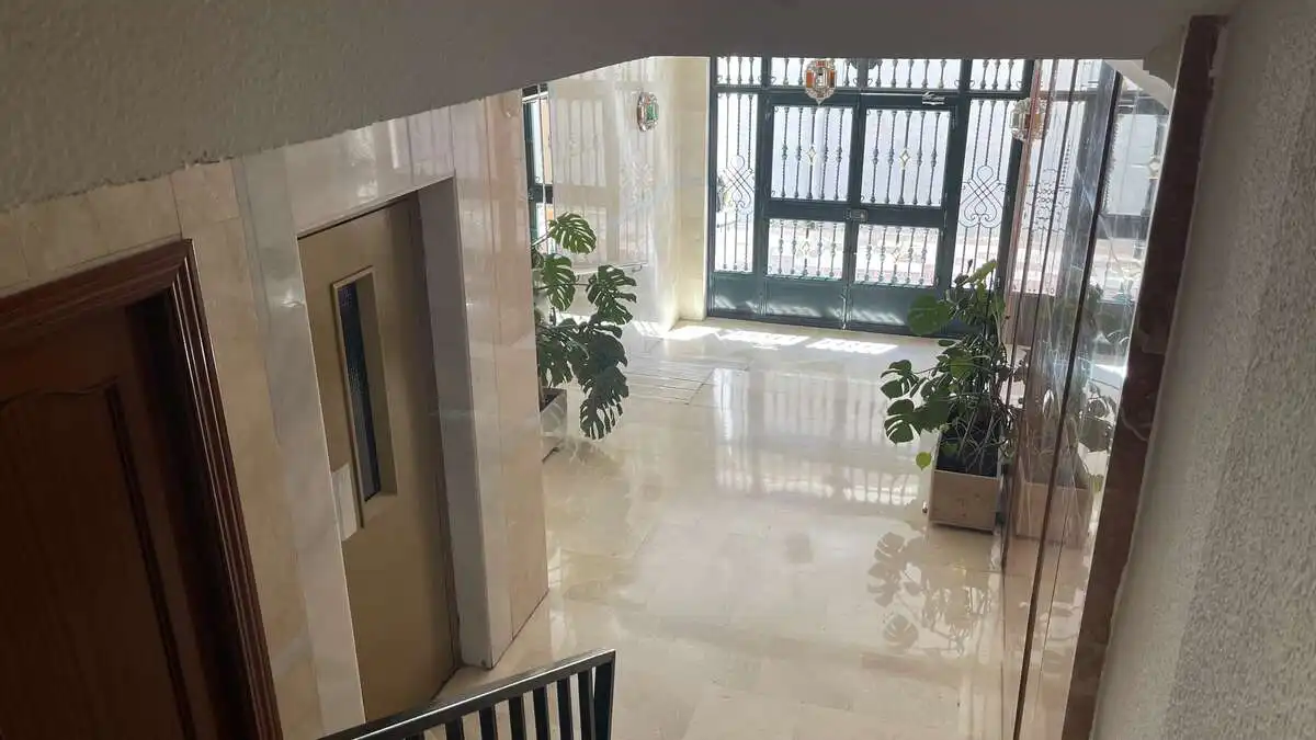 Flat for rent in Granada  with Air Conditioner and Heating
