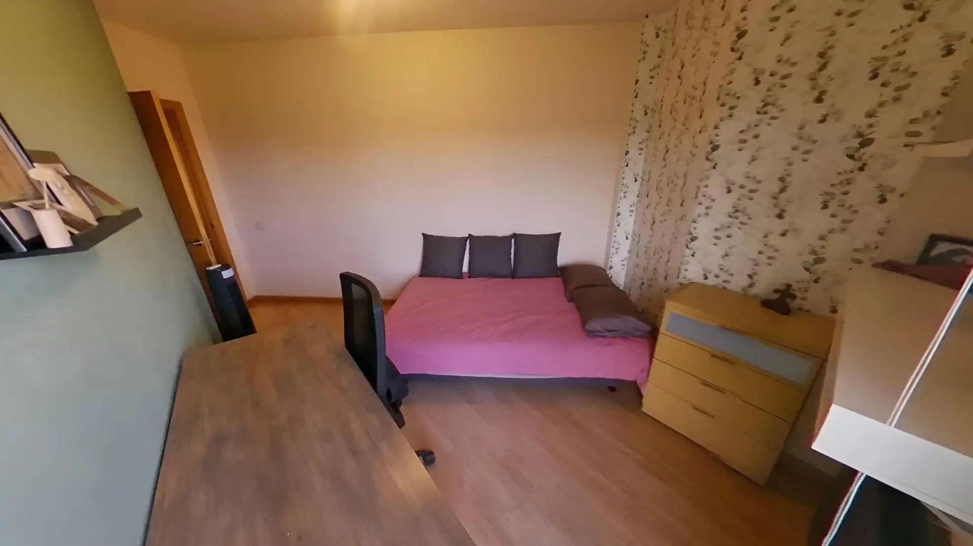 Flat for rent in Calle de la Diligencia, Palomeras Bajas