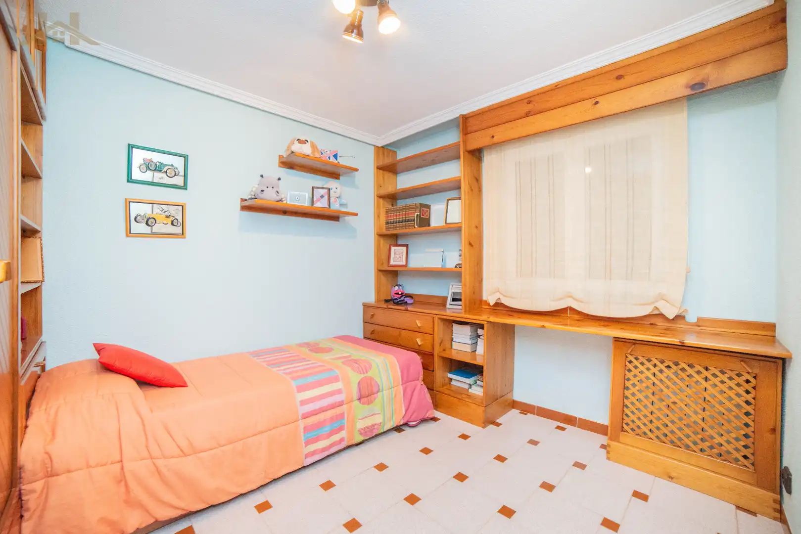 Houses for sale in Calle del Torrente, Fuenlabrada II - El Molino