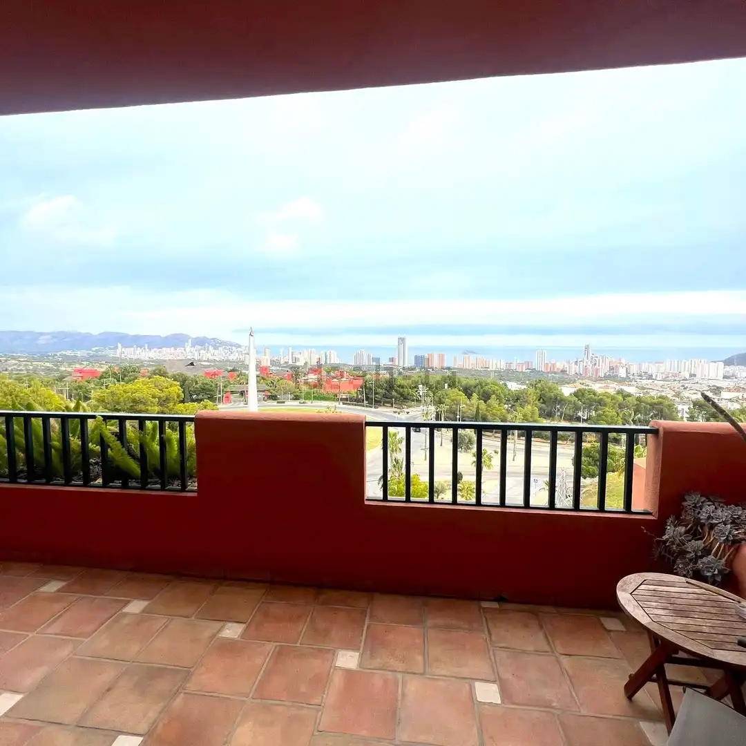 Vista exterior de Apartamento en venta en Finestrat con Aire acondicionado, Terraza y Piscina comunitaria