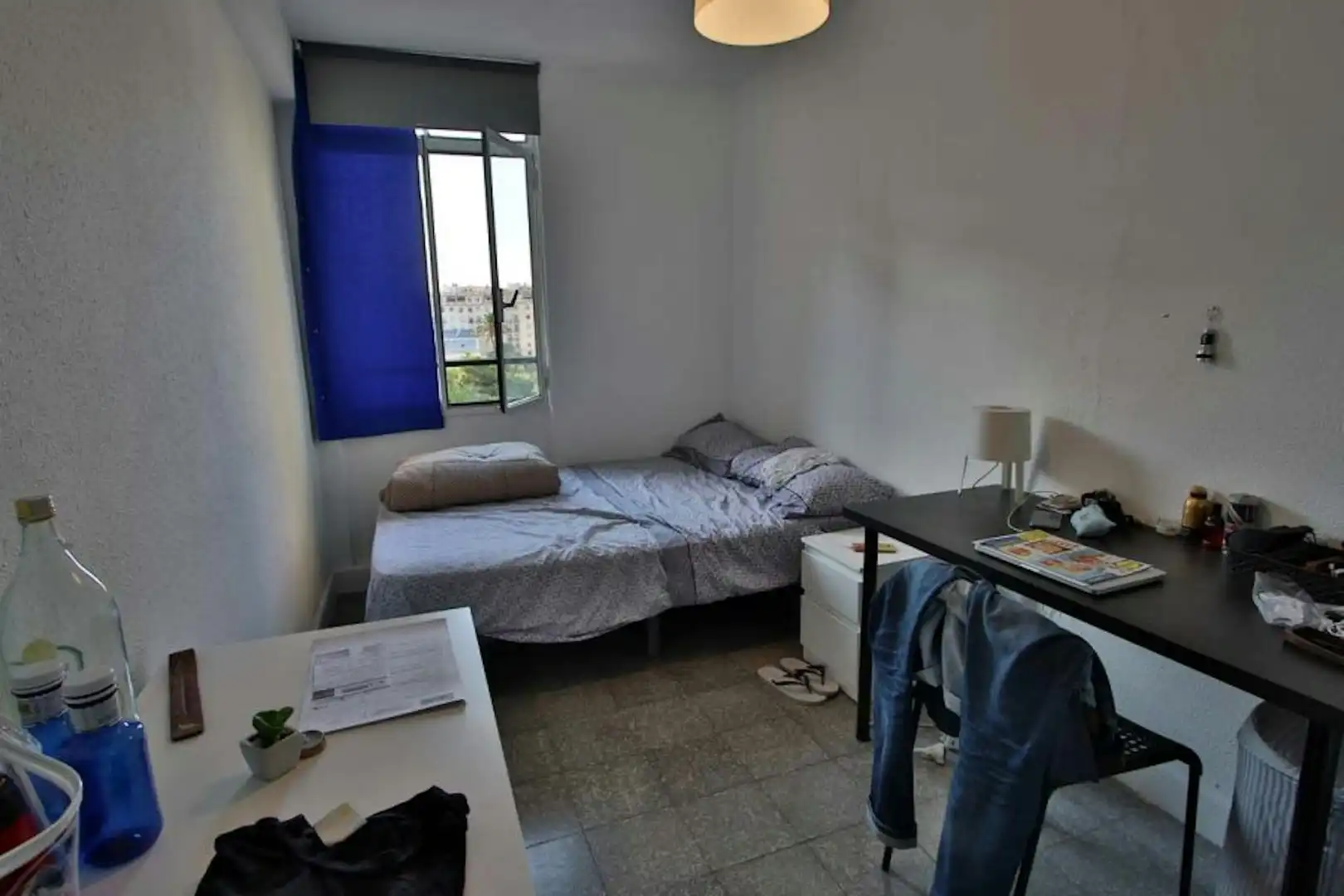 Schlafzimmer von Wohnung zur untervermieten in Valencia mit Heizung, Waschmaschine und Fernseher
