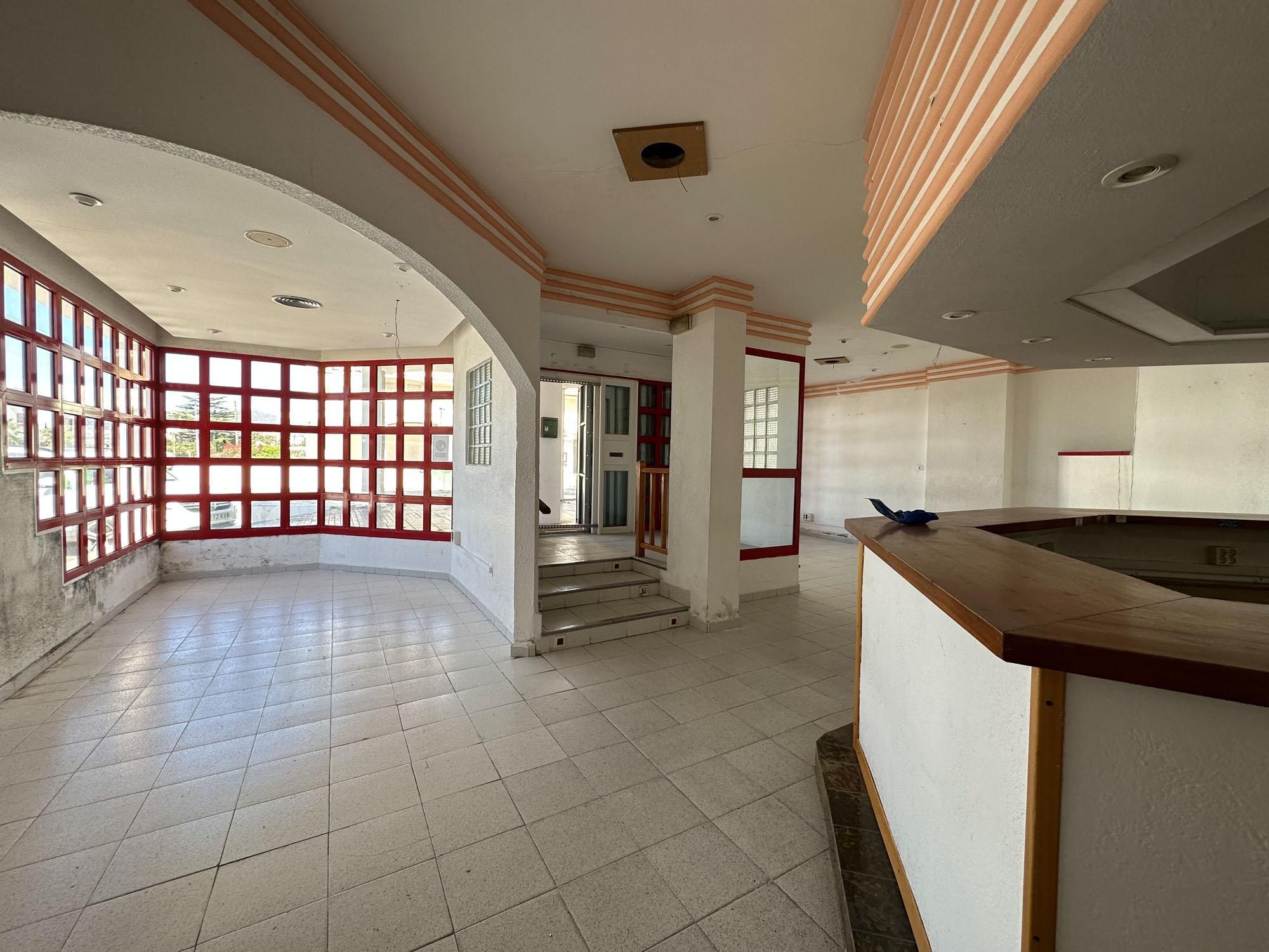 Premises for sale in Empuriabrava  with Terrace