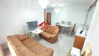 Sala d'estar de Pis en venda en  Córdoba Capital amb Aire condicionat i Terrassa