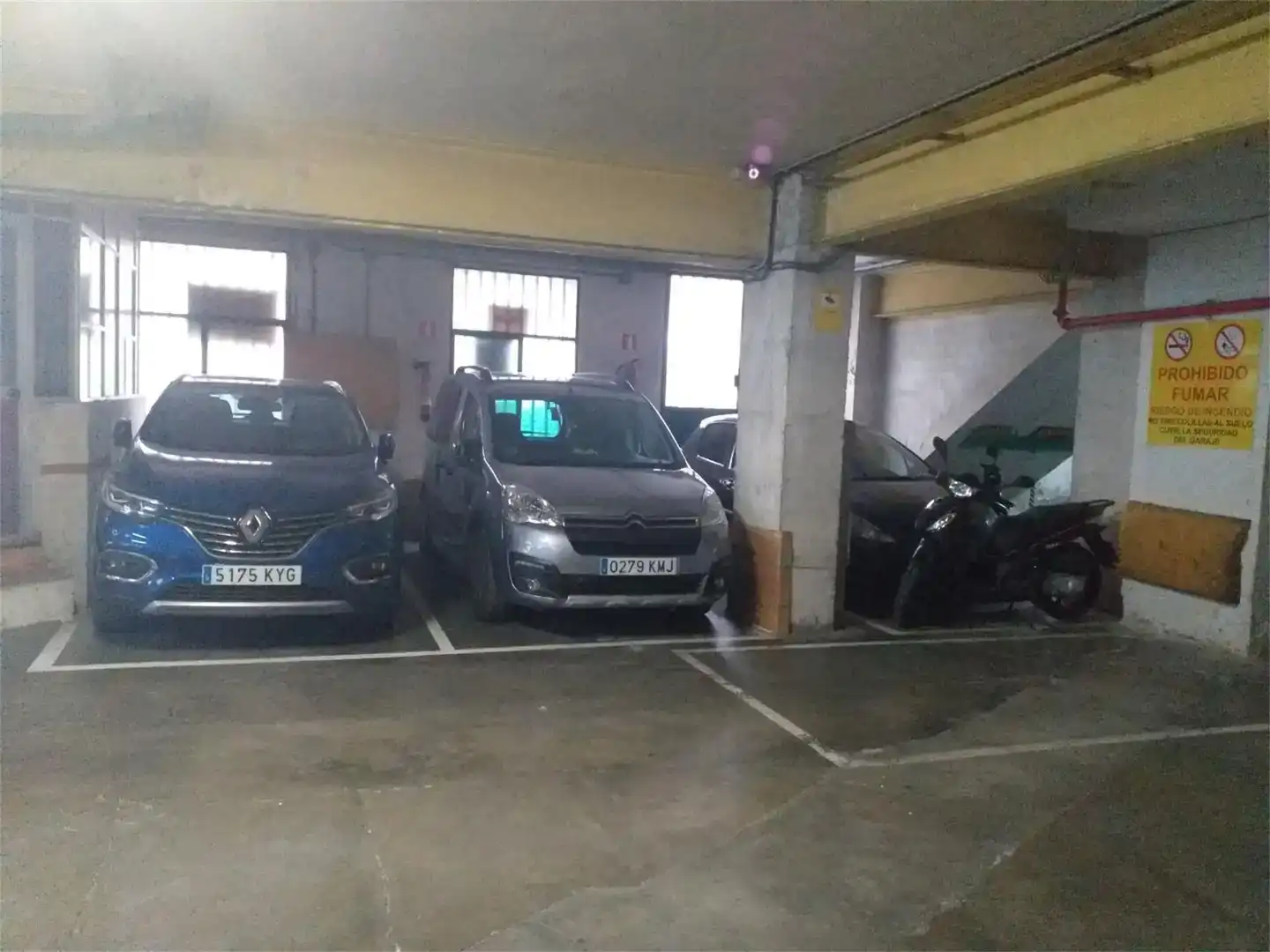 Aparcament de Garatge de lloguer en Badalona