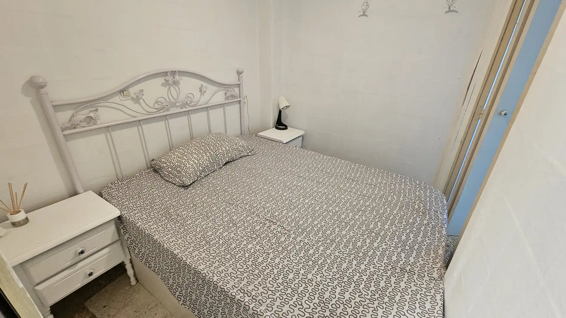 Schlafzimmer von Wohnung zum Verkauf in Benidorm mit Möbliert