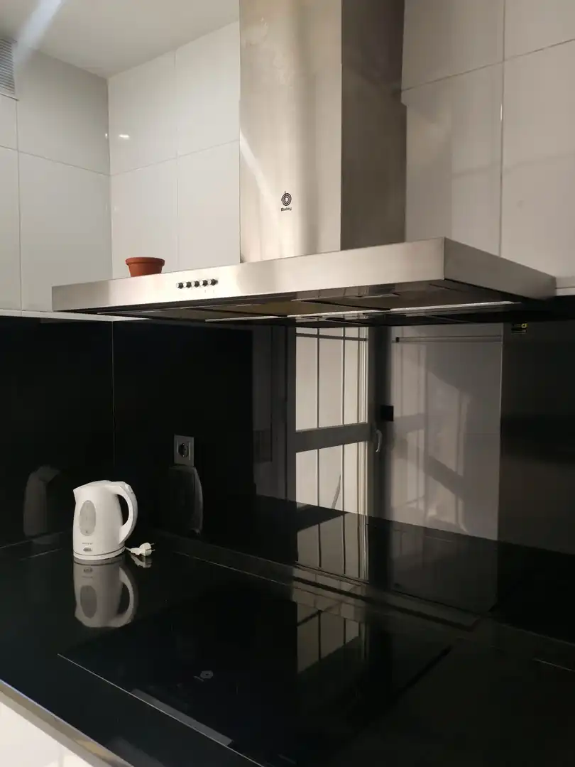 Cocina de Piso de alquiler en Marbella con Aire acondicionado, Terraza y Amueblado
