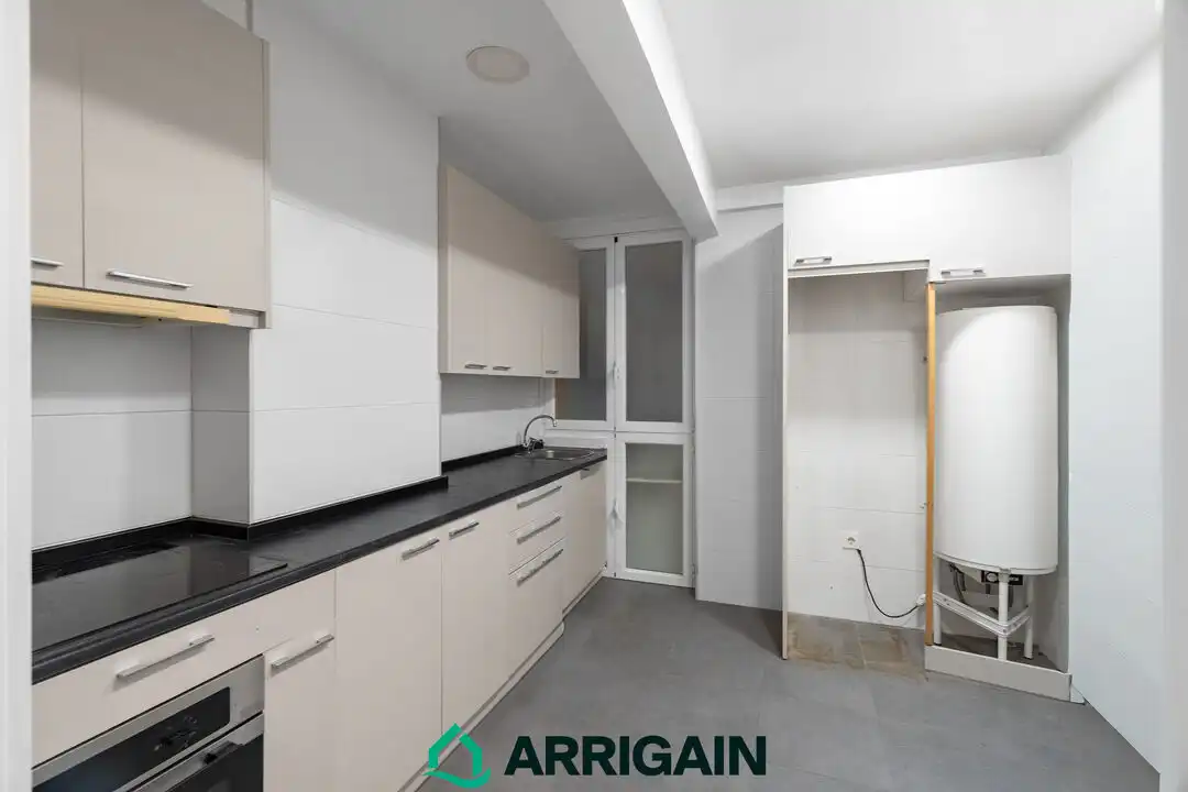 Piso con terraza en venta en Secundino Esnaola Kalea, imagen 10