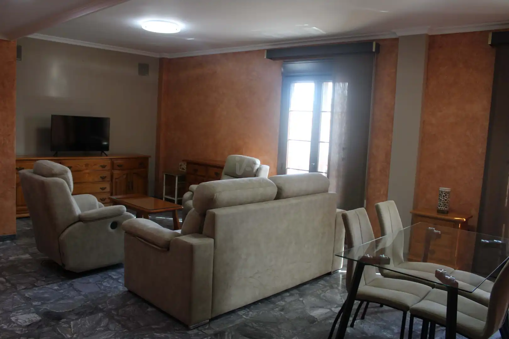 Sala d'estar de Casa o xalet en venda en Dos Hermanas amb Aire condicionat, Calefacció i Terrassa