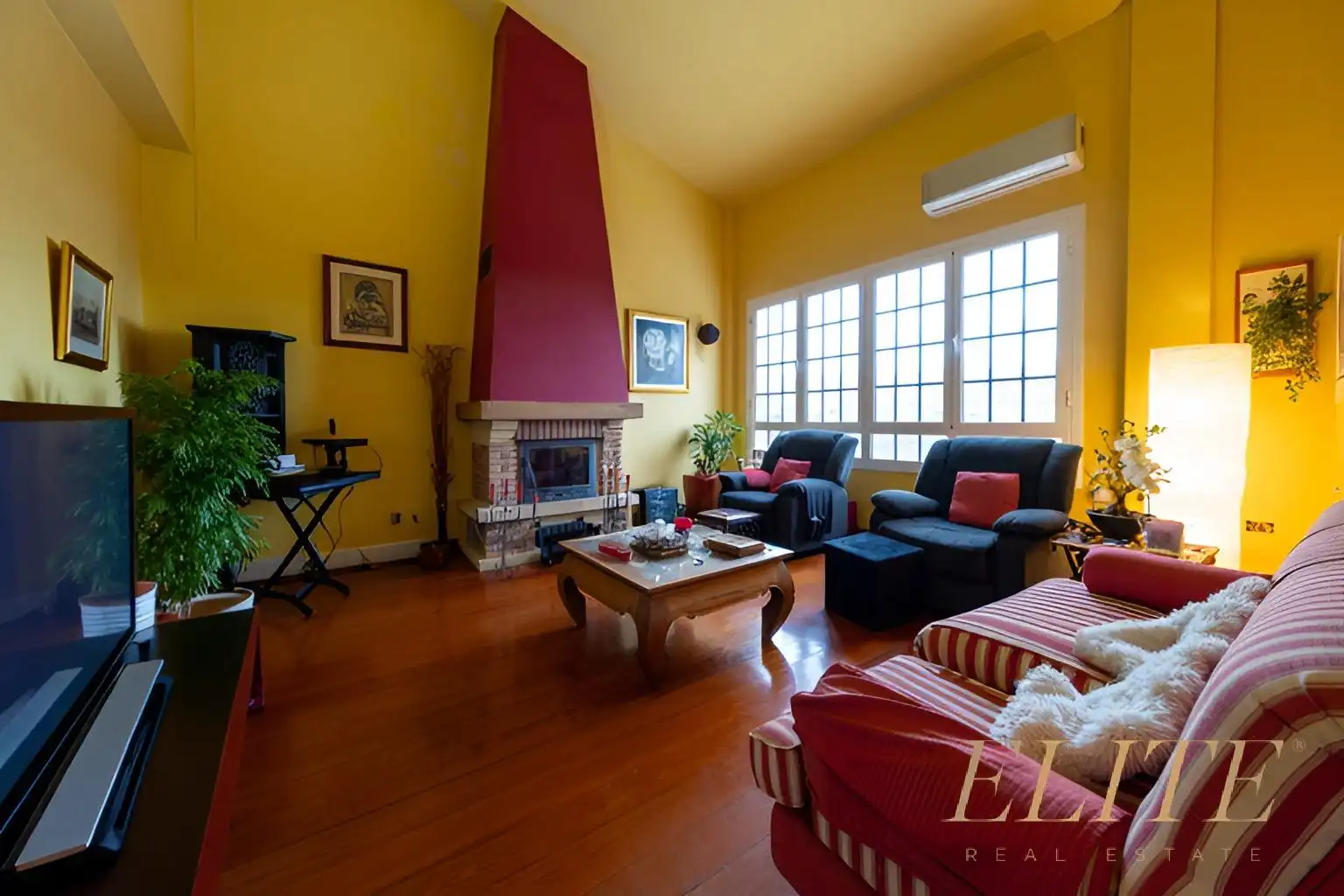 Sala d'estar de Casa o xalet en venda en Santa Brígida amb Aire condicionat, Jardí privat i Terrassa