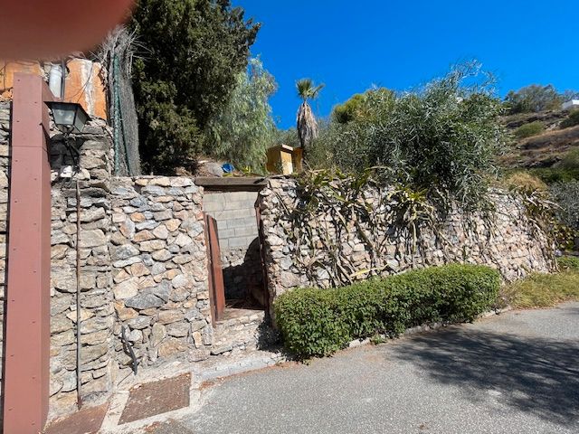 Vista exterior de Casa o xalet en venda en Salobreña