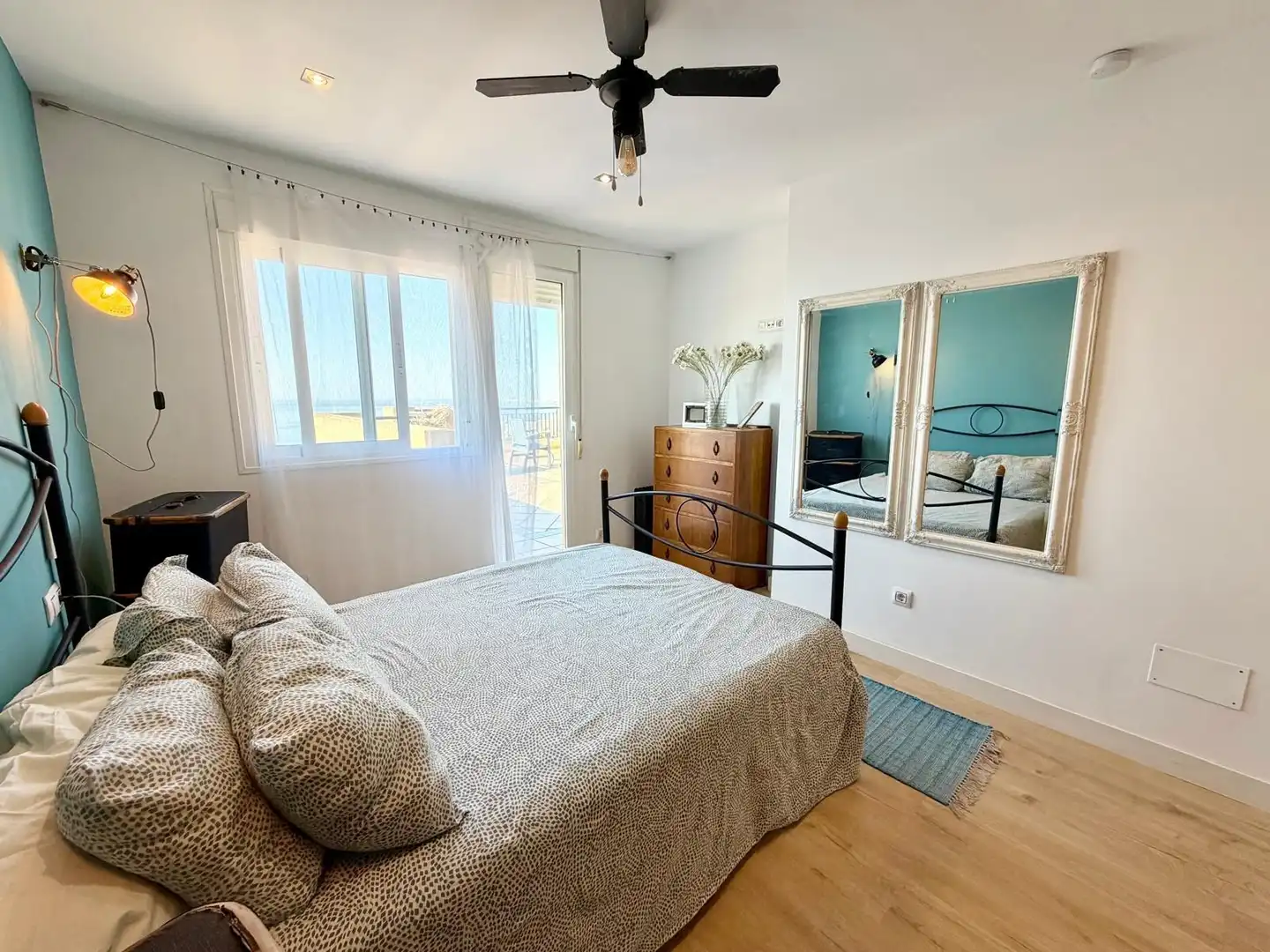 Habitación de Piso en venta en Roquetas de Mar con Aire acondicionado, Terraza y Amueblado