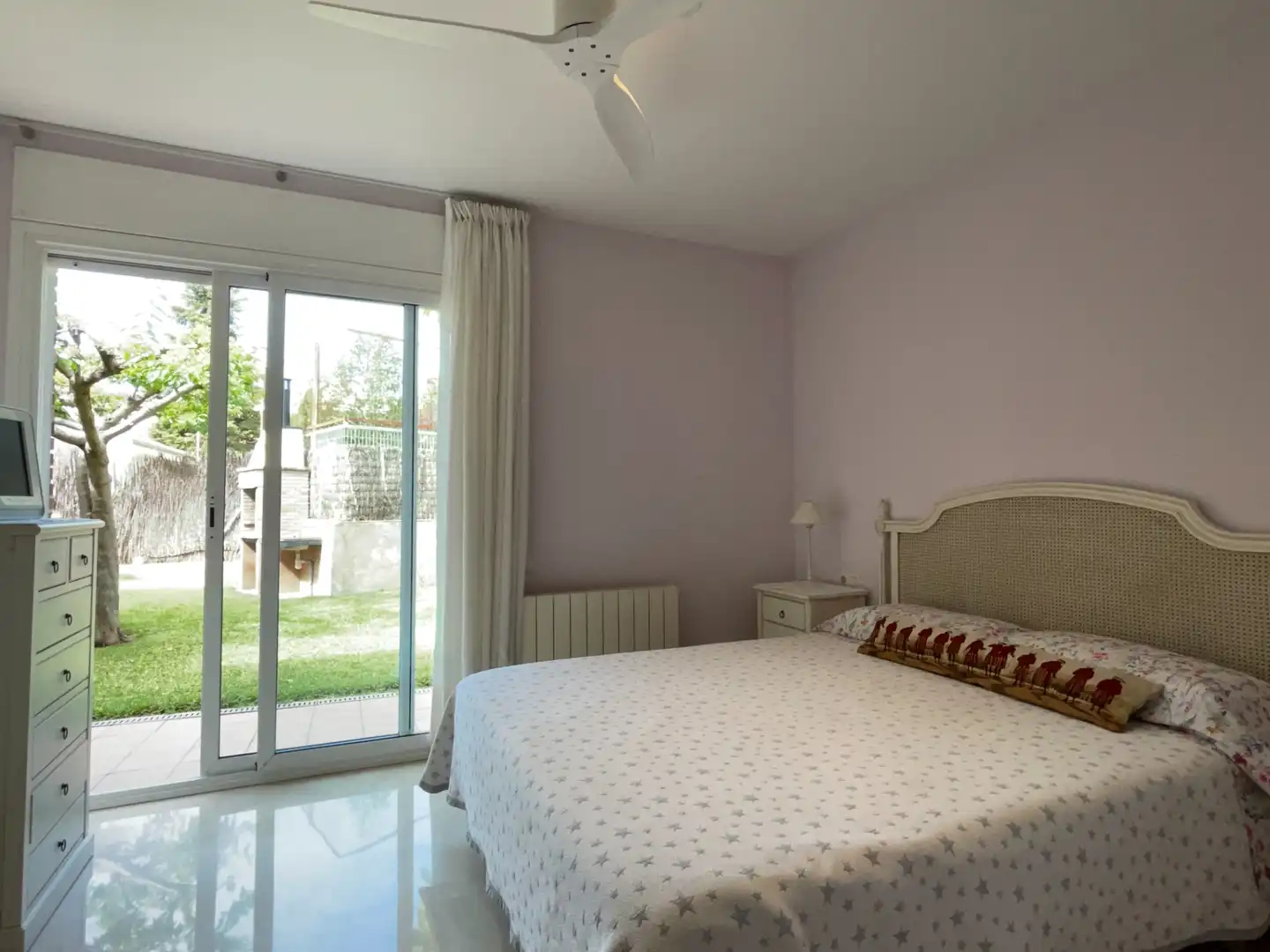 Dormitori de Casa o xalet en venda en Sant Vicenç de Montalt amb Aire condicionat, Calefacció i Jardí privat