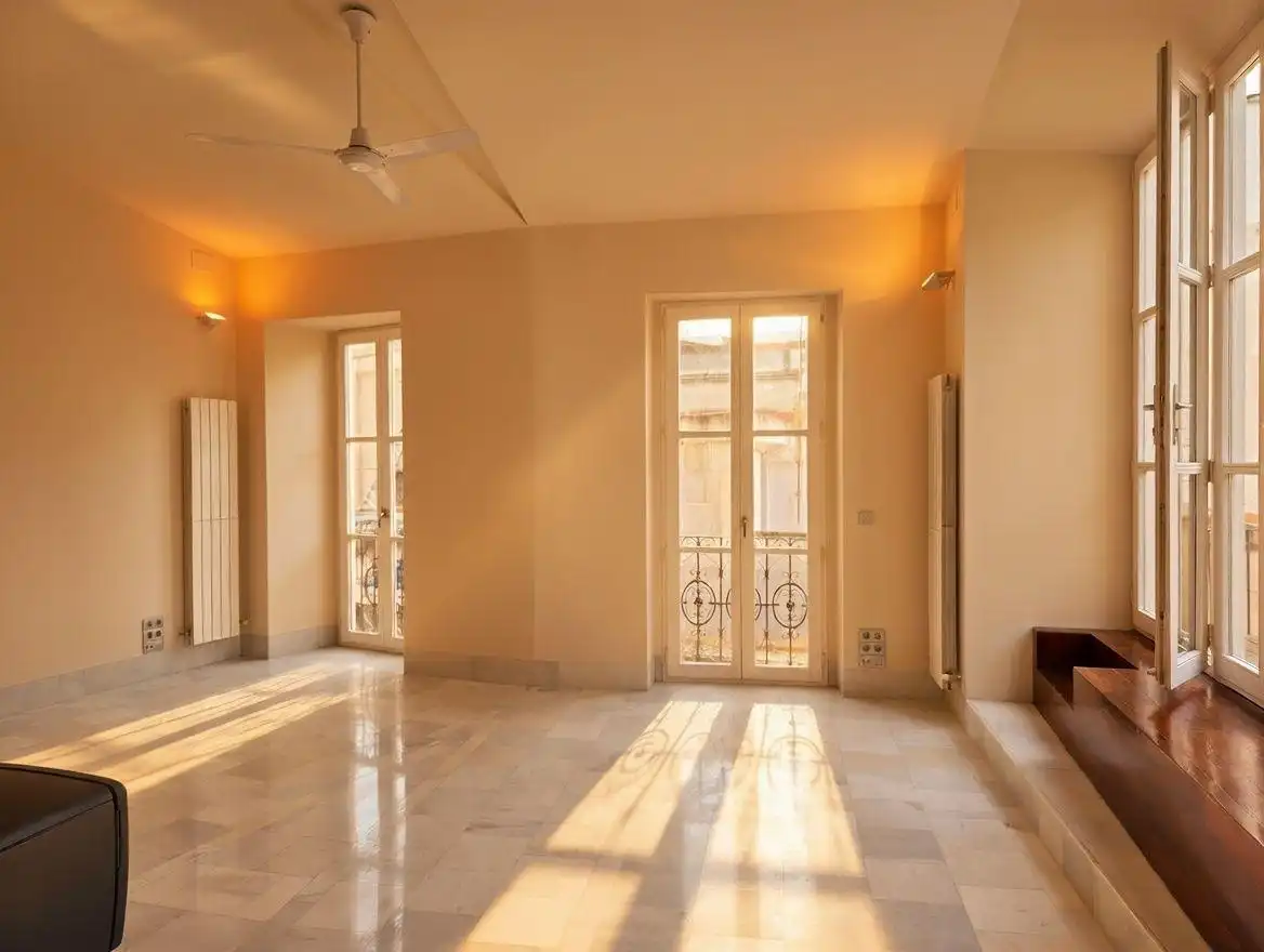 Piso en venta en  Valencia Capital con Calefacción, Terraza y Trastero