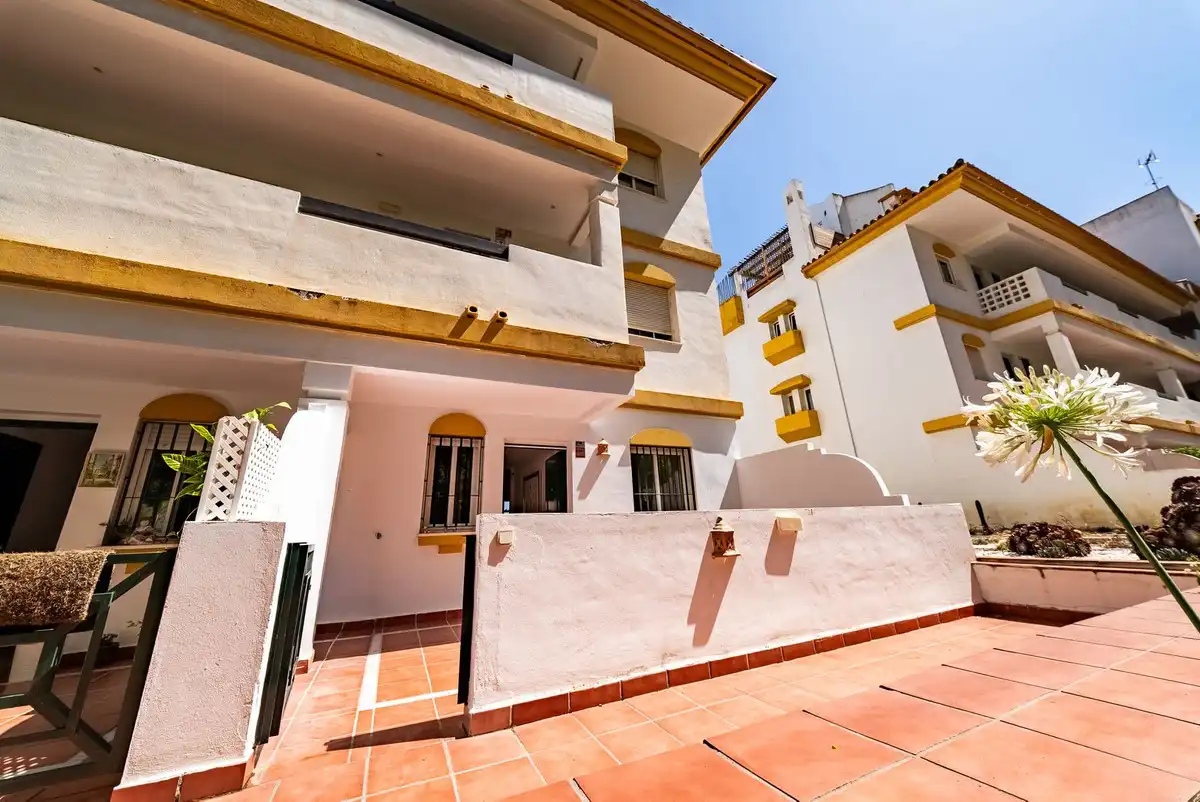 Vista exterior de Planta baja en venta en Mijas con Aire acondicionado, Calefacción y Terraza