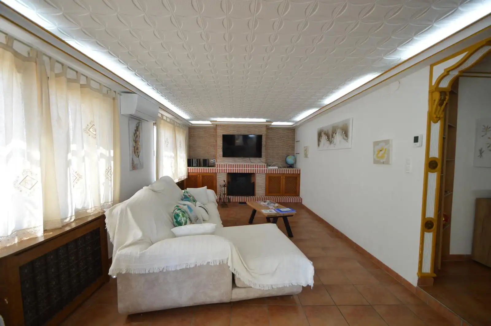 Sala d'estar de Casa o xalet en venda en Vinaròs amb Aire condicionat, Calefacció i Jardí privat