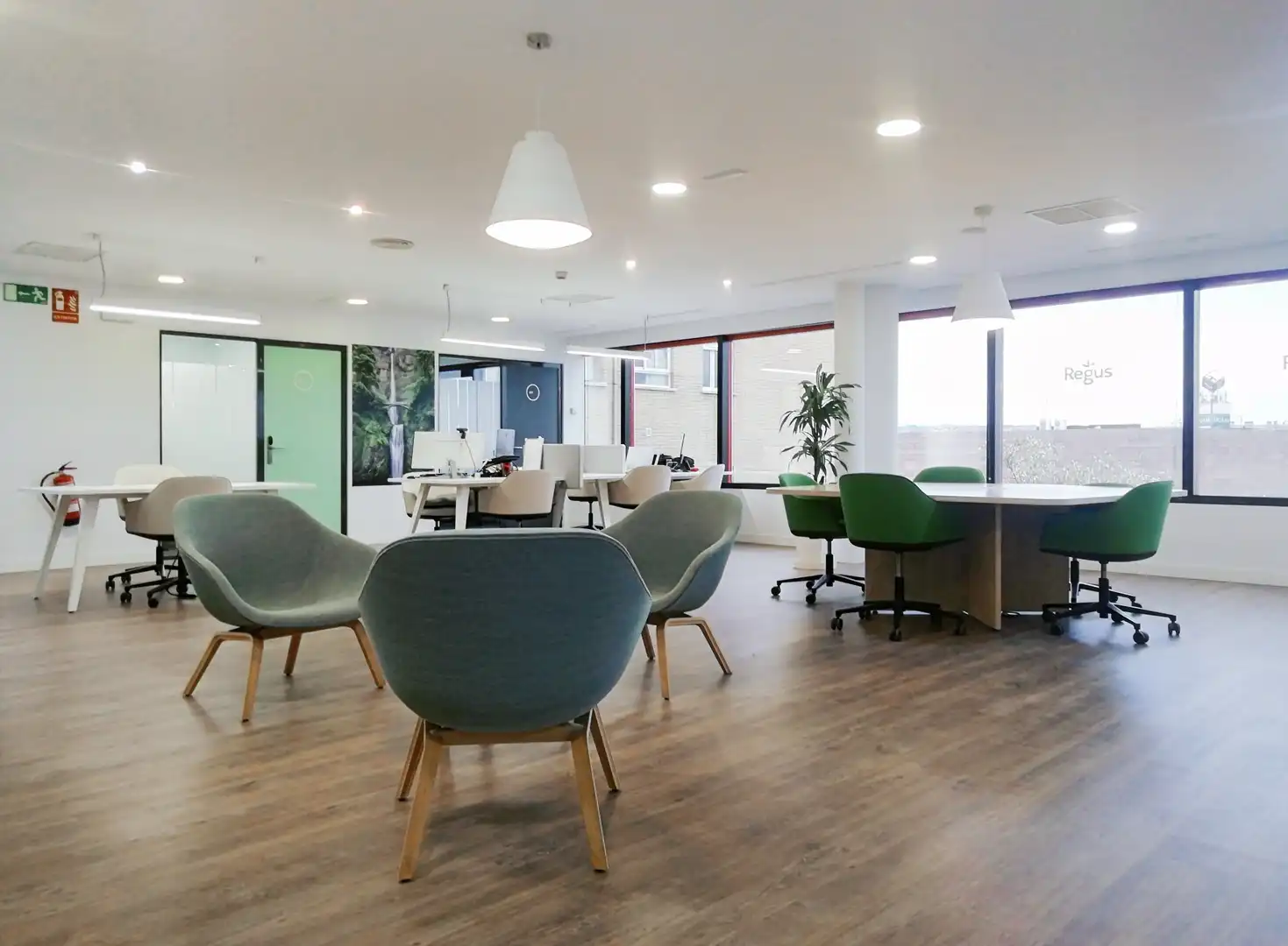 Büro zur Miete in Murcia mit Klimaanlage, Heizung und Möbliert