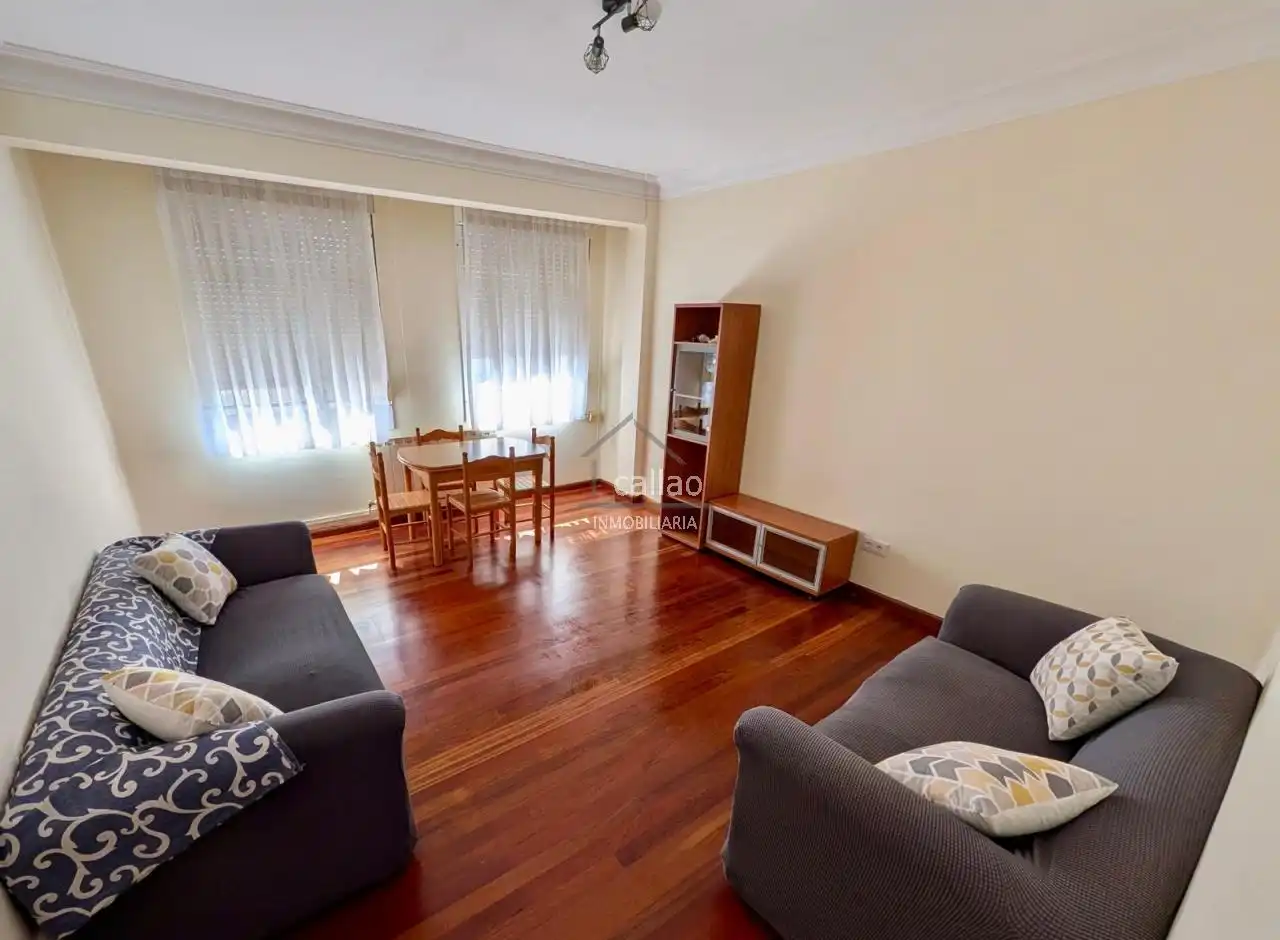 Sala de estar de Piso de alquiler en Ferrol con Calefacción y Amueblado