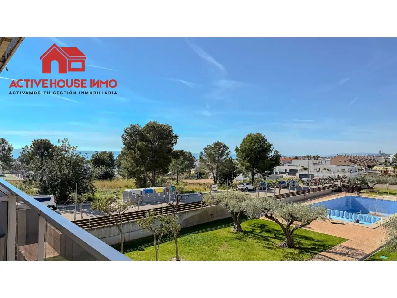 Vista exterior de Pis en venda en Alcanar amb Jardí privat, Terrassa i Moblat