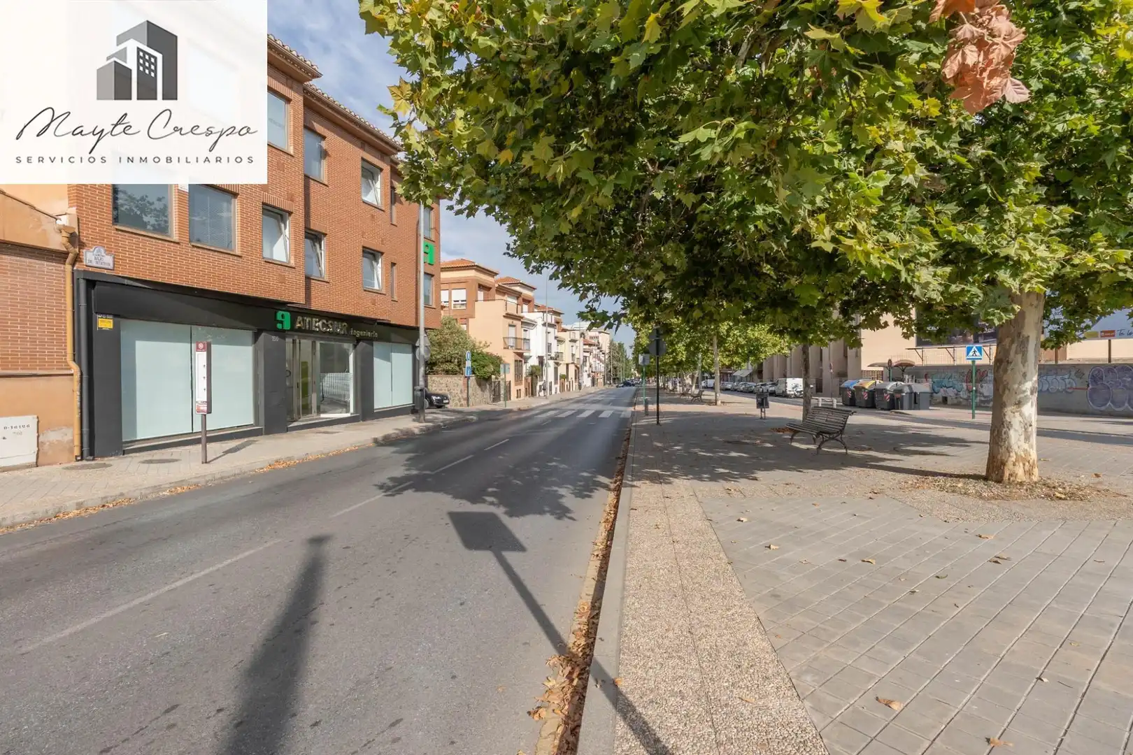 Außenansicht von Gebäude zum Verkauf in Granada
