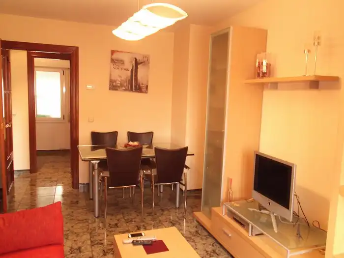 Sala d'estar de Àtic en venda en Tudela de Duero amb Calefacció, Traster i Moblat