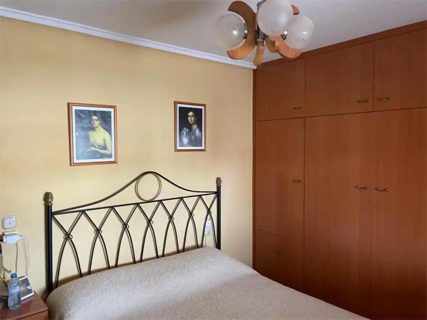 Dormitori de Casa o xalet en venda en Pedralba amb Aire condicionat
