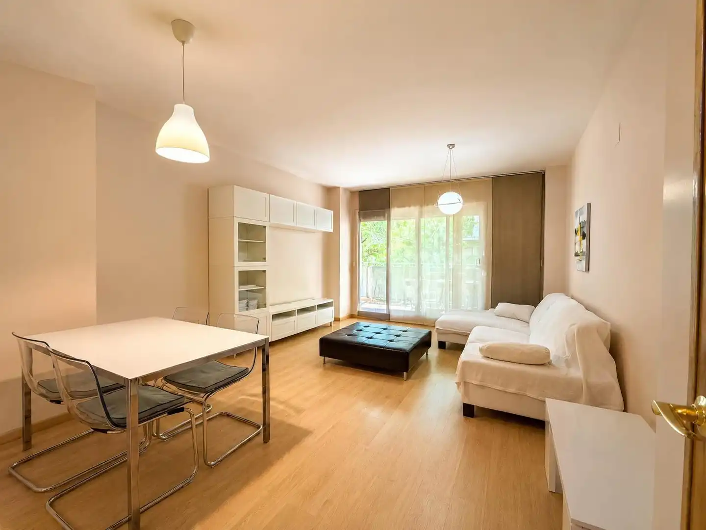 Wohnzimmer von Wohnung zur Miete in Paterna mit Klimaanlage, Heizung und Parkett