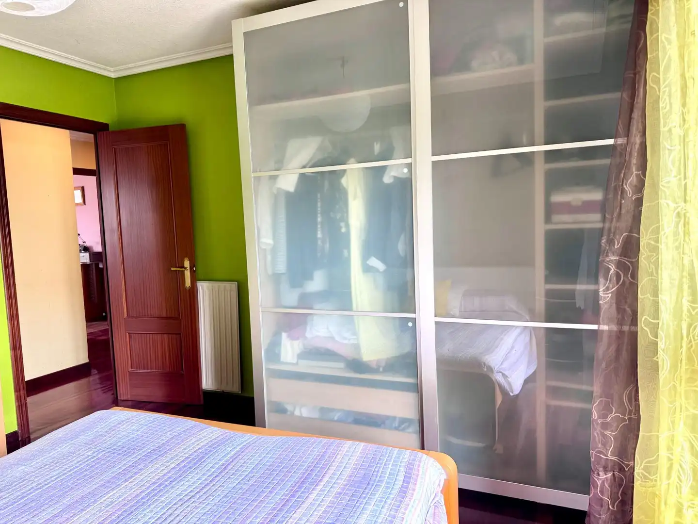 Habitación de Dúplex en venta en Reocín con Calefacción, Trastero y Amueblado