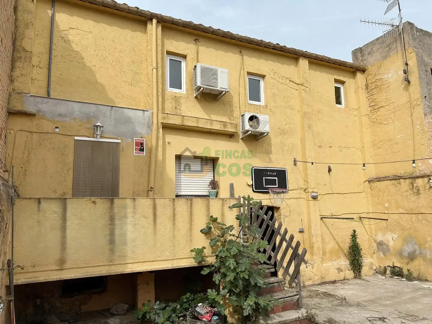 Vista exterior de Casa o chalet en venta en Vilafranca del Penedès con Terraza y Balcón