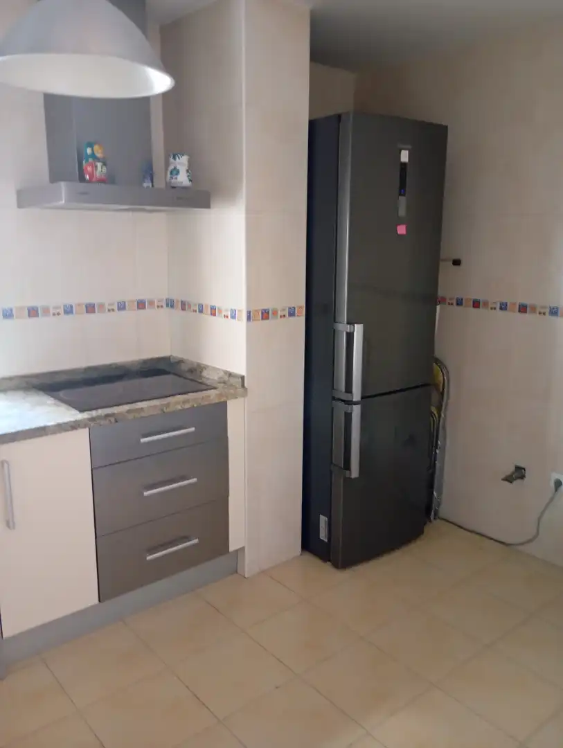 Cuina de Àtic en venda en Churriana de la Vega amb Calefacció, Terrassa i Moblat