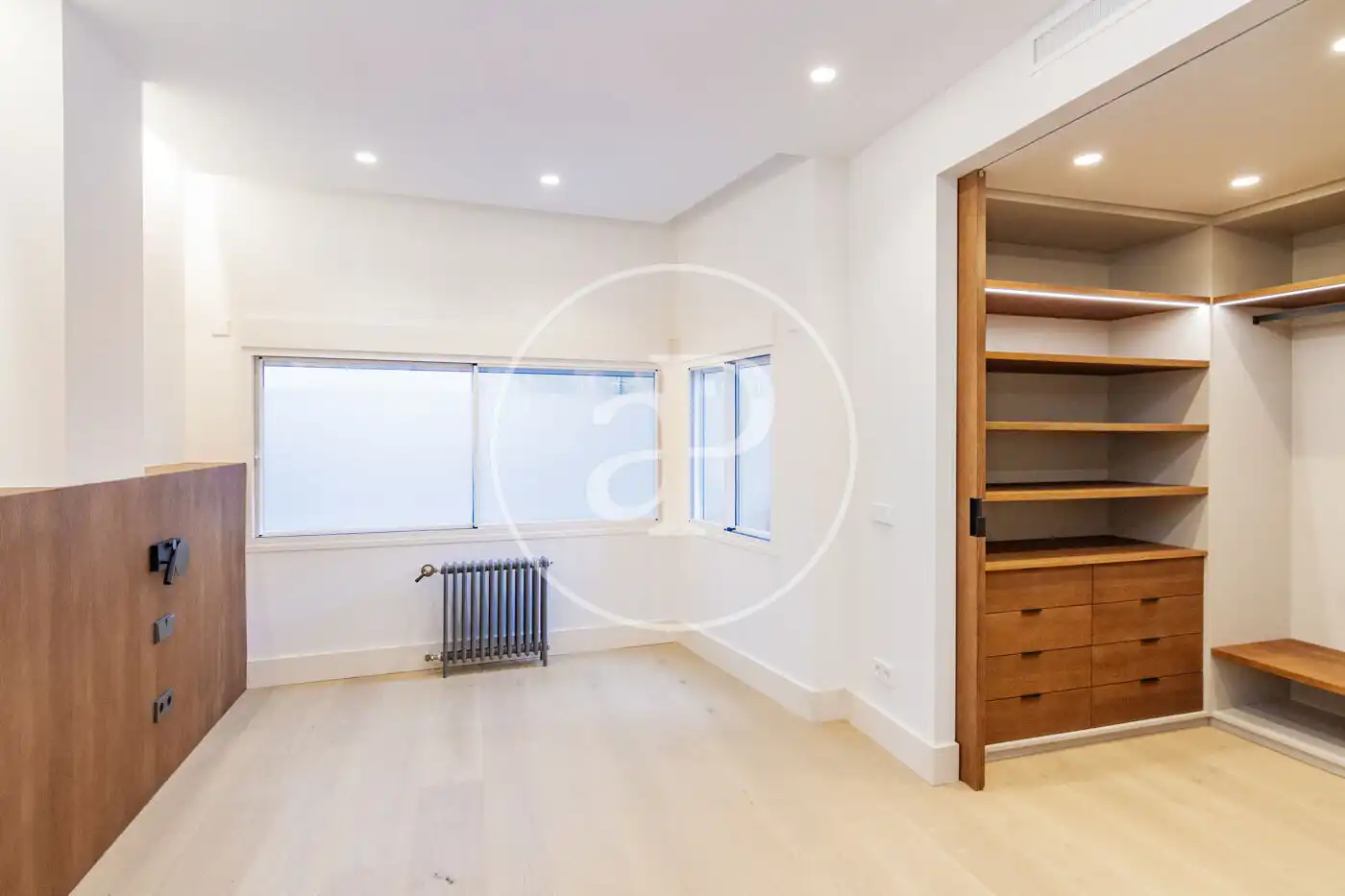 Piso en venta en Madrid con Aire acondicionado, Calefacción y Balcón
