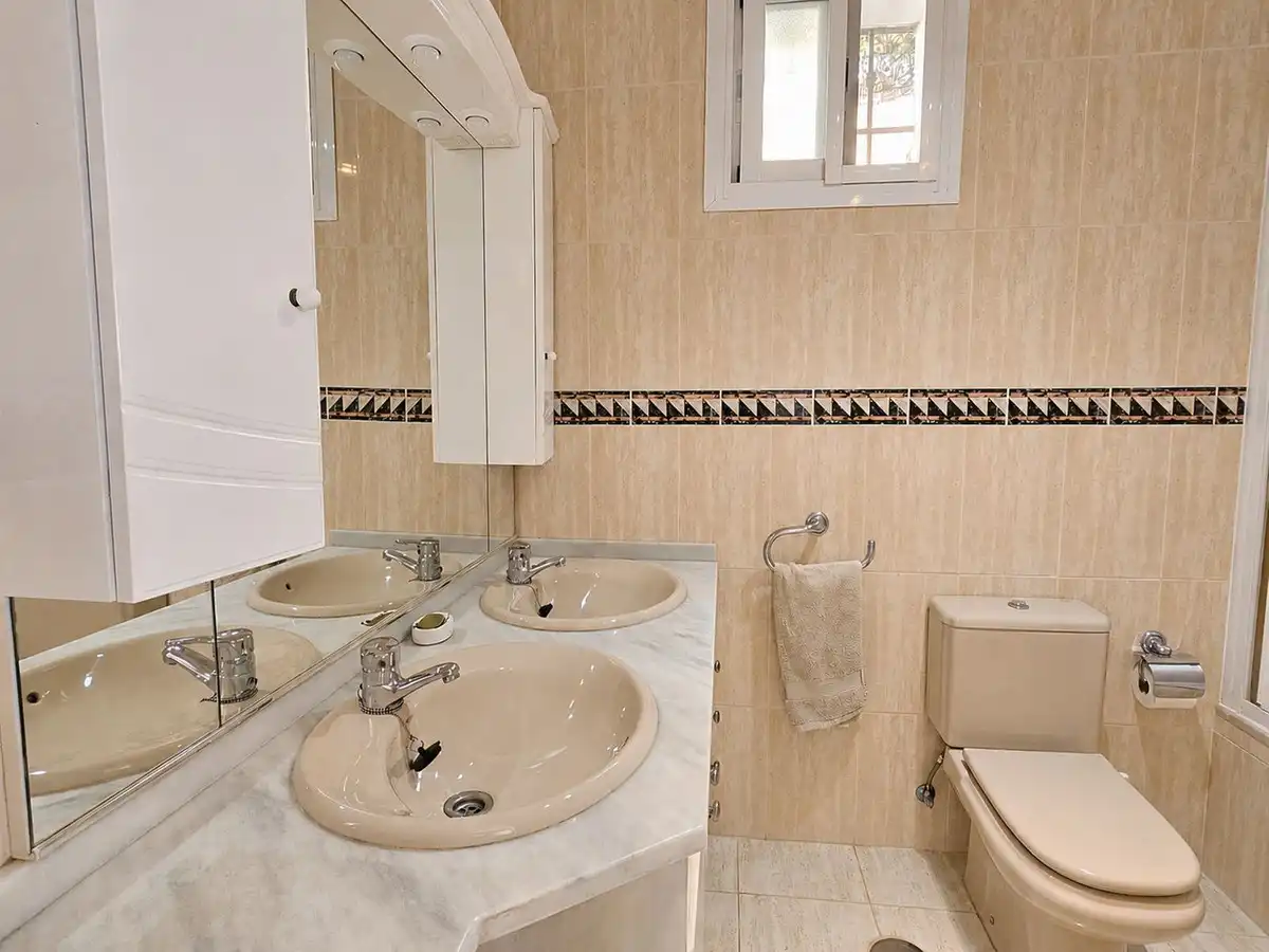 Bathroom of Apartments for sale in Mijas  with Air Conditioner, Heating and Terrace