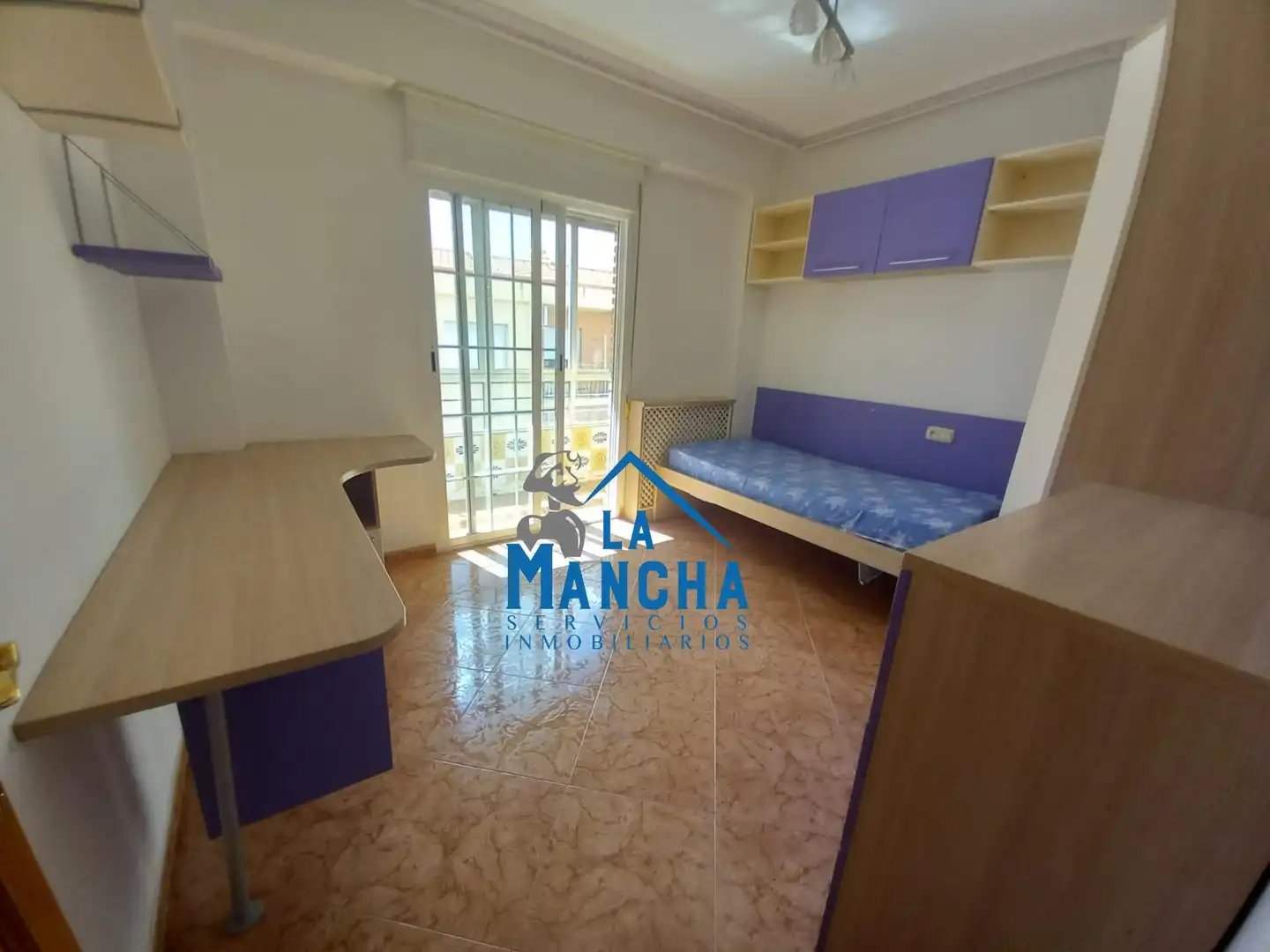 Bedroom of Flat for share in Albacete  with Heating, Furnished and Balcony