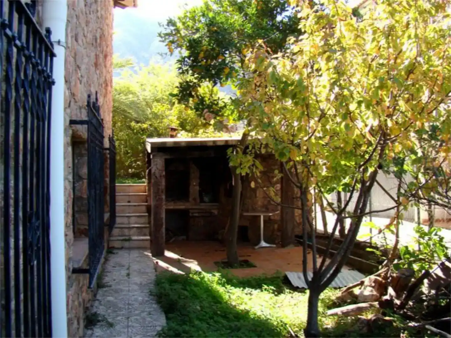 Jardí de Casa o xalet en venda en Íllar amb Jardí privat, Traster i Piscina