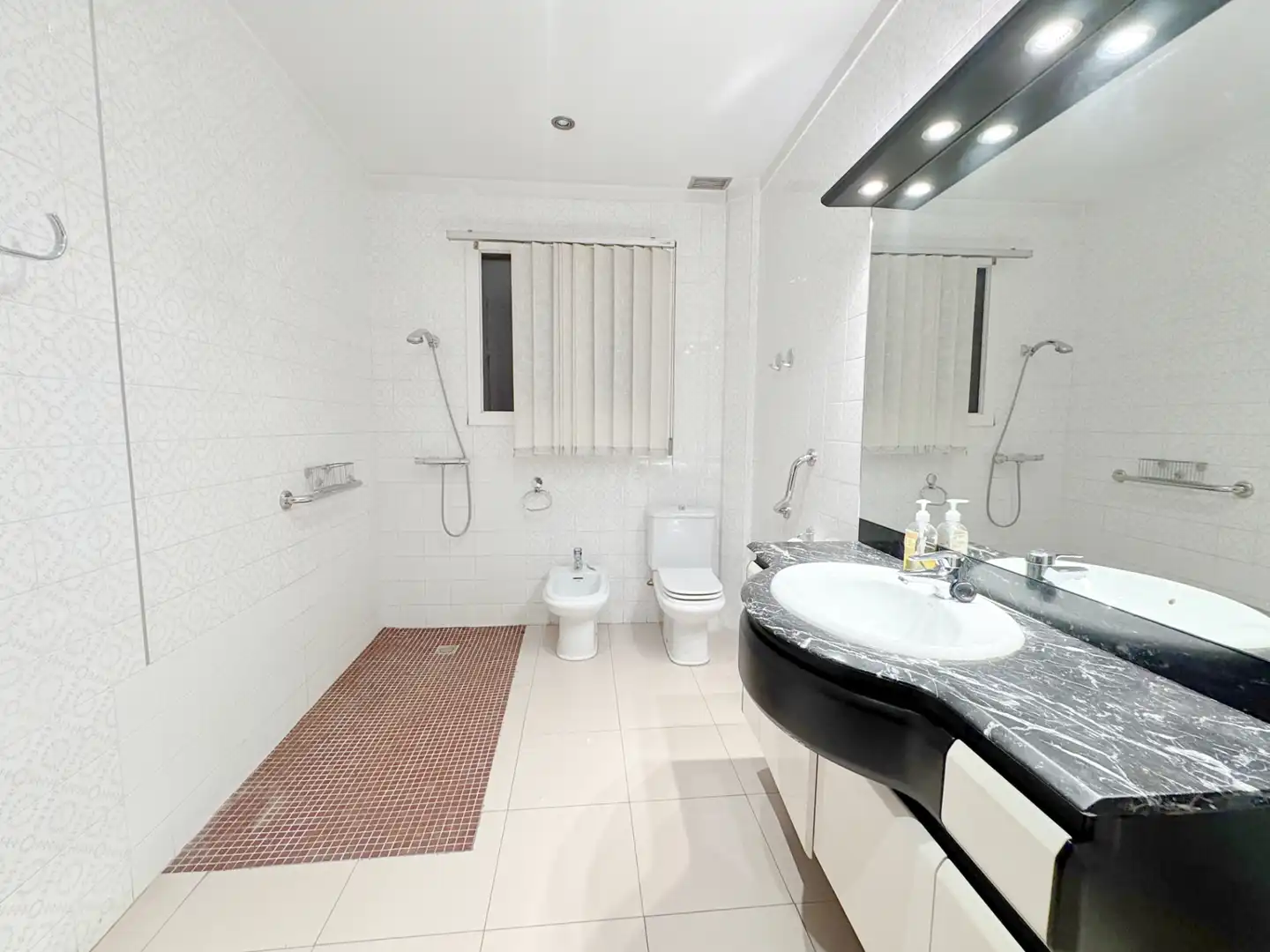 House with terrace for sale in Carrer dels Marquesos de Palmerola, imagen 15