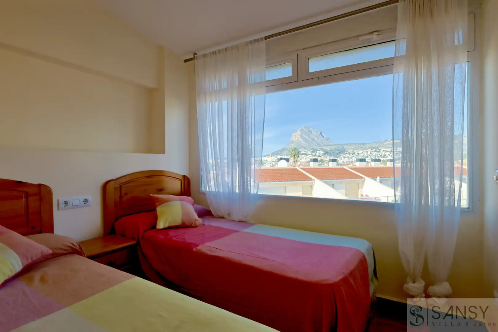 Dormitori de Apartament en venda en Jávea / Xàbia amb Terrassa i Piscina comunitària