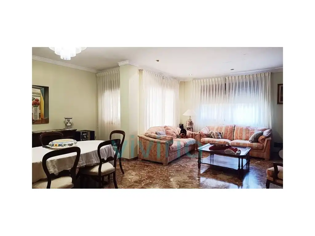 Sala d'estar de Casa adosada en venda en Riba-roja de Túria
