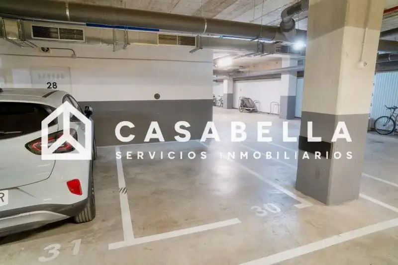 Parkplatz von Dachboden zur Miete in Valencia mit Klimaanlage, Heizung und Terrasse