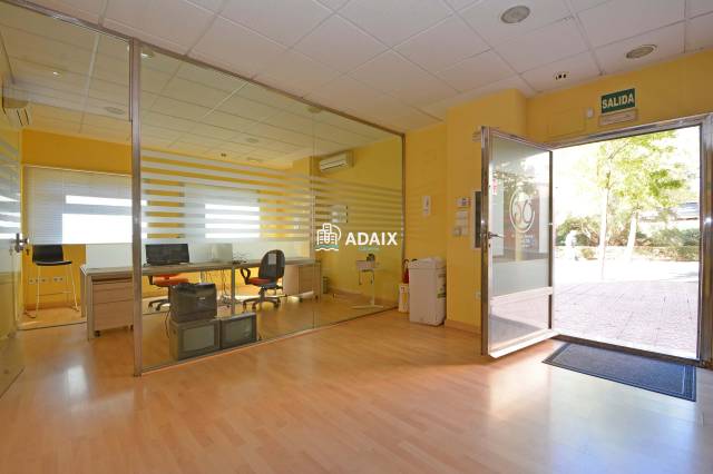 Oficina en Venta en CALLE GRECIA  BAJO en Centro