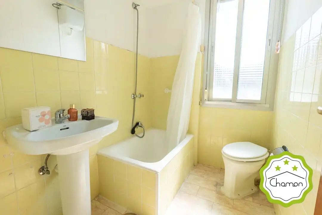 Baño de Piso en venta en Bilbao  con Calefacción y Balcón